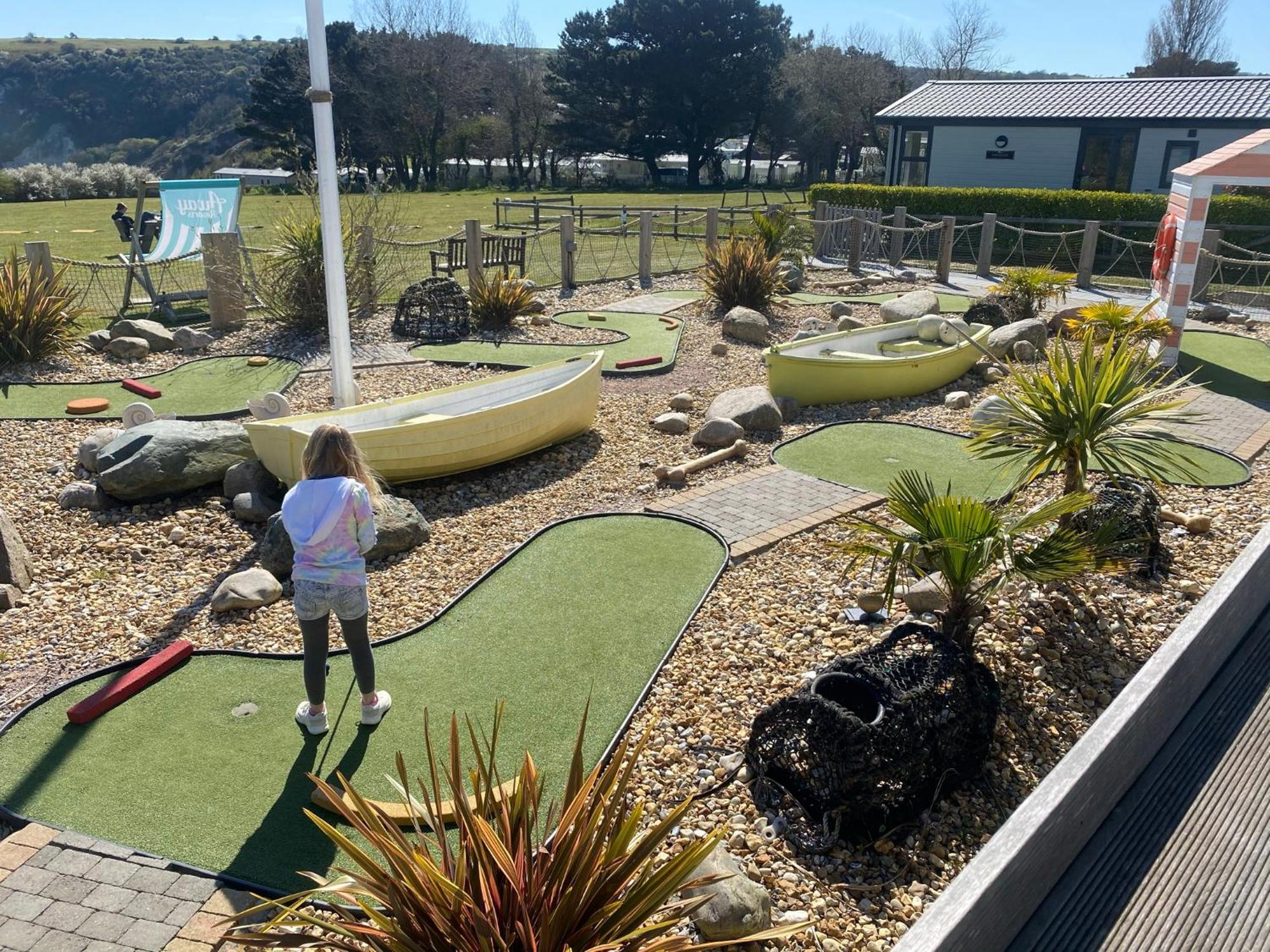 Whitecliff Bay Holiday Park - Most Popular Location Near Pools, Clubs And Beach Bembridge Exterior foto